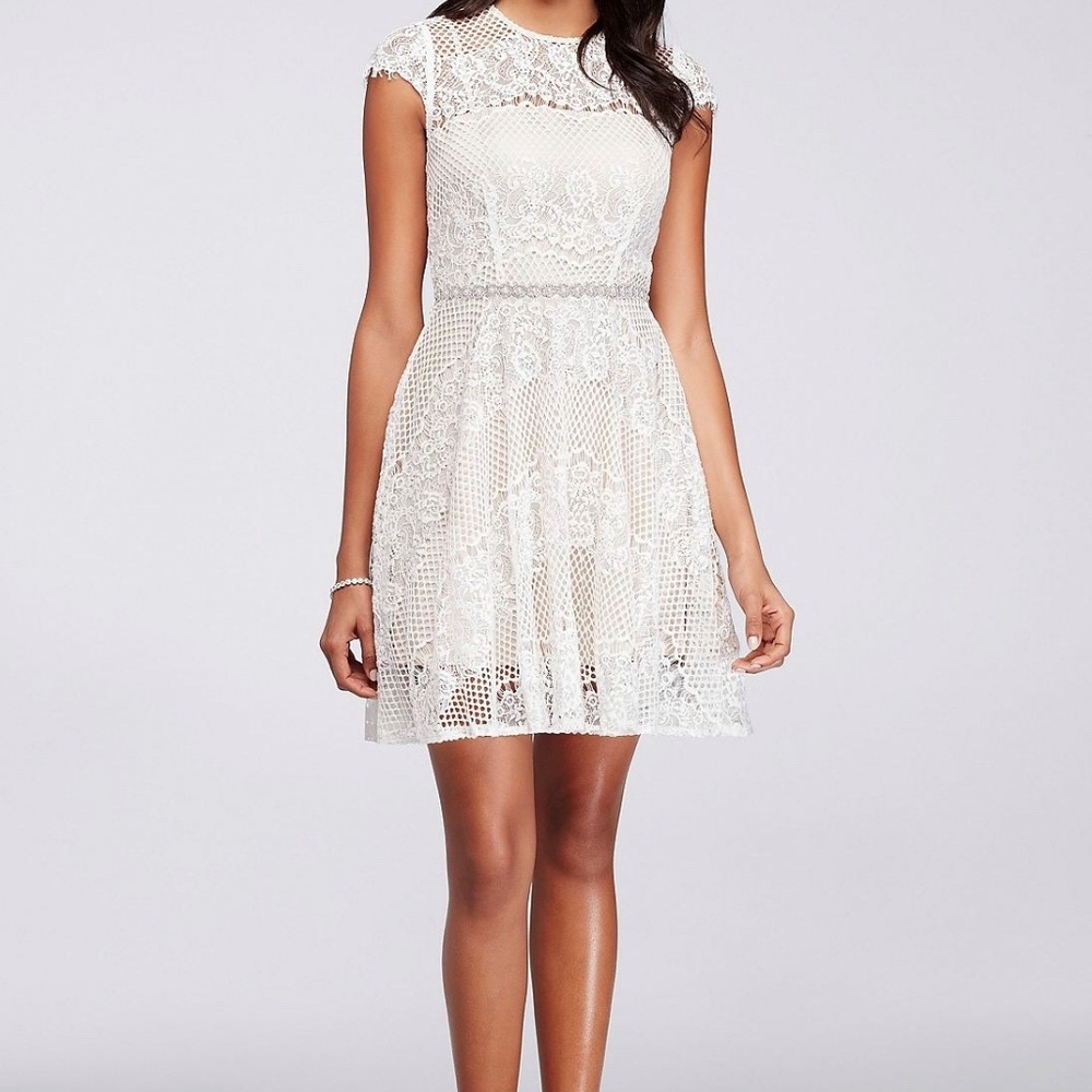 Beautiful Lace dress,  NWT. Sz 4